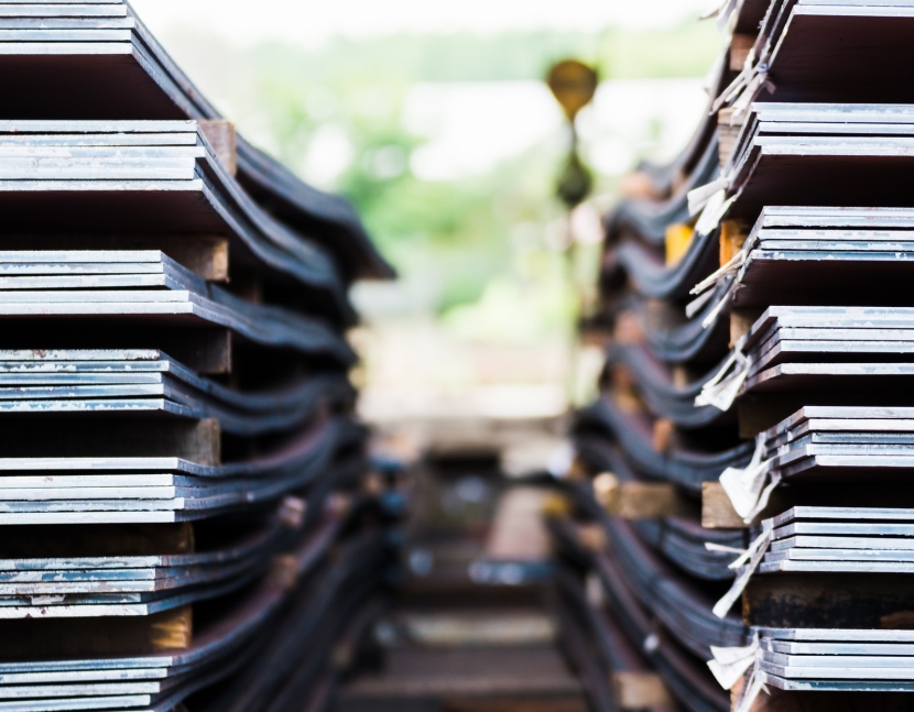 heavy plates made of steel